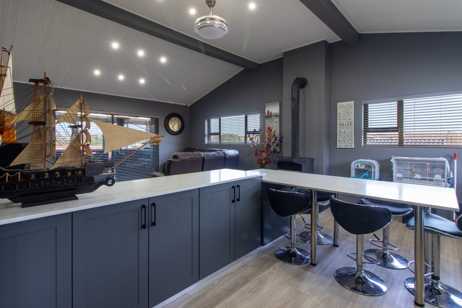 6 Bedroom Property for Sale in Forest Downs Eastern Cape